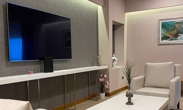 Decale Airport Hotel